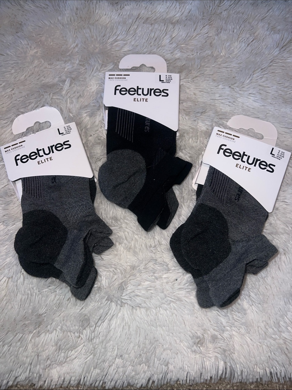 FEETURES ELITE MAX CUSHION SOCKS